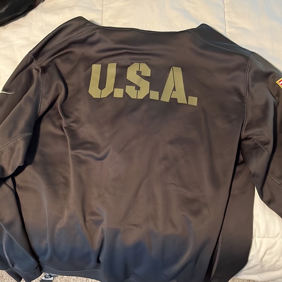 Nike Rams Pullover - Picture 3 of 4